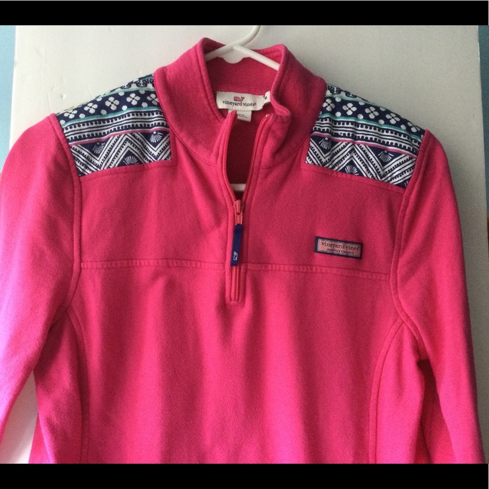 vineyard vines sweatshirt